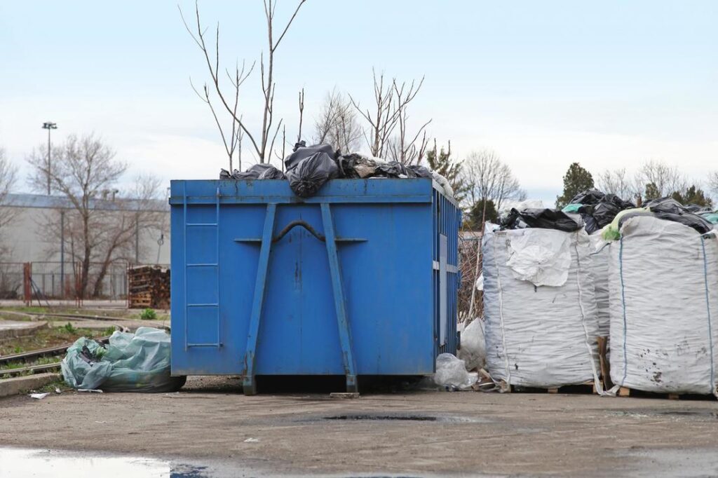 Commercial Dumpster Rental Services-Colorado Dumpster Services of Fort Collins